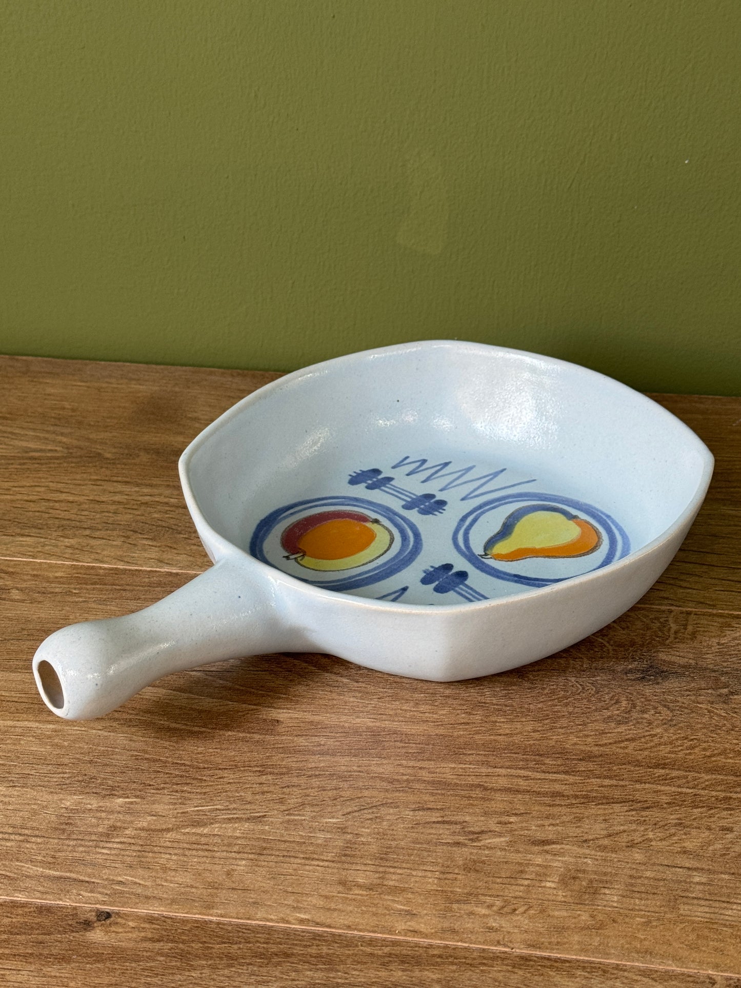 Buchan Pottery Brittany Pattern 8" skillet