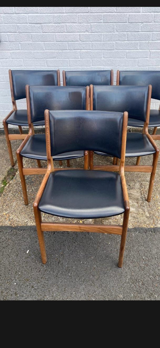 et of 6 Original Erik Buch Mid-Century Teak Dining Chairs – Teak & Black Vinyl