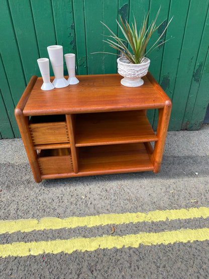 Vintage Mobel Fabrikken Toften Teak TV Cabinet – Mid-Century Modern, Made in Denmark