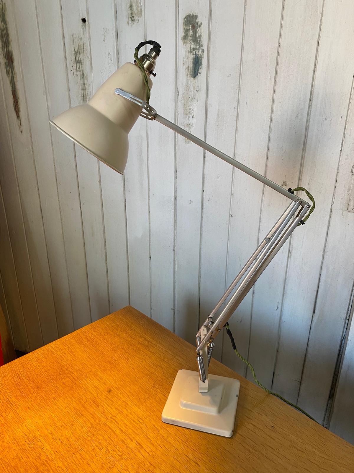 VINTAGE HERBERT TERRY 1227 ANGLEPOISE TWO STEP BASE - -DESK LAMP ( HP)