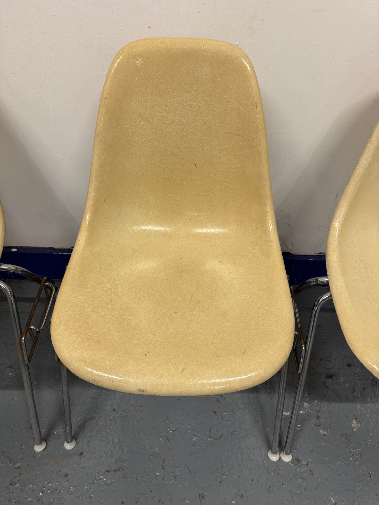 Vintage Beige Shell Chair - Charles & Ray Eames for Herman Miller