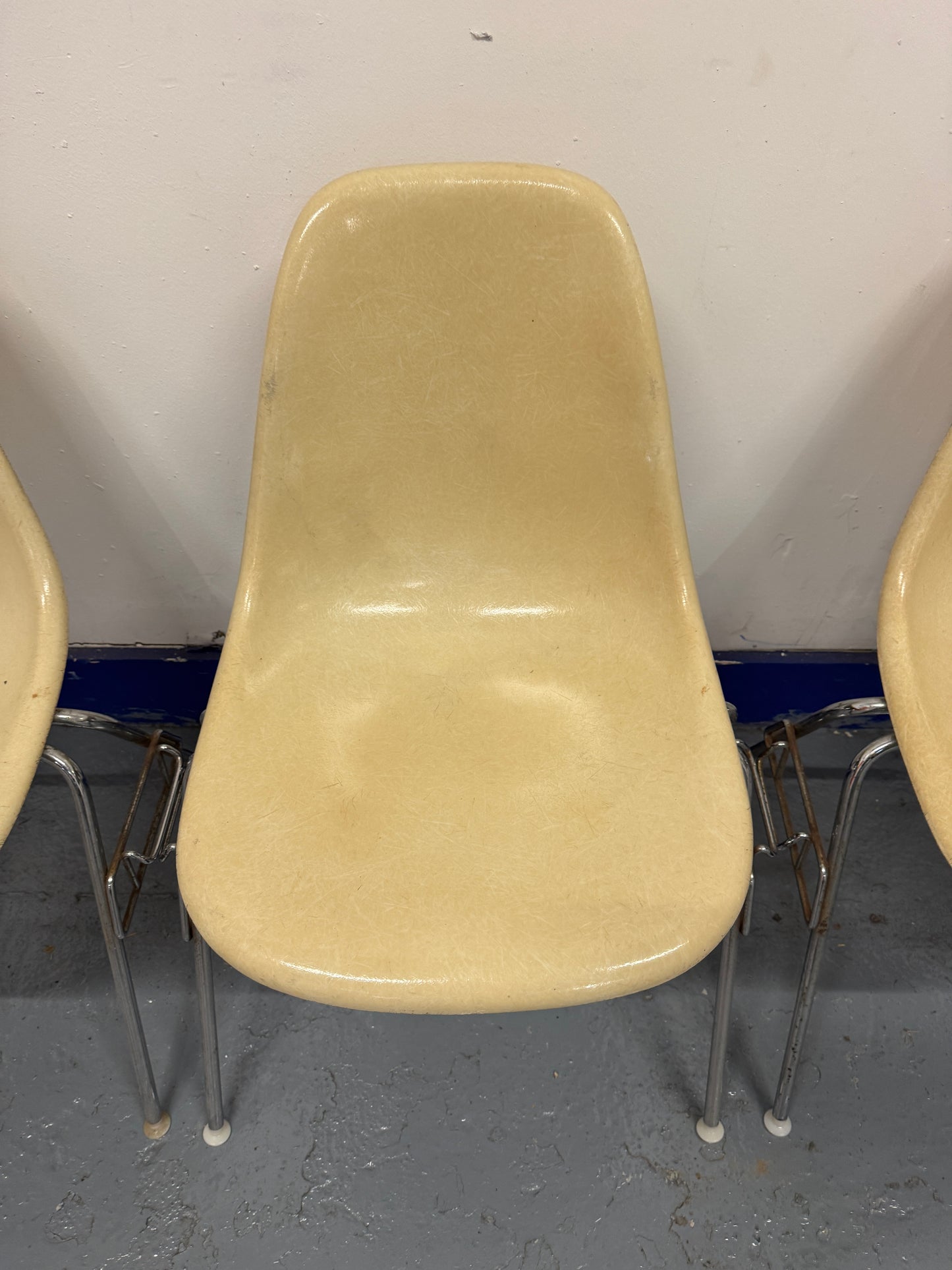 Vintage Beige Shell Chair - Charles & Ray Eames for Herman Miller