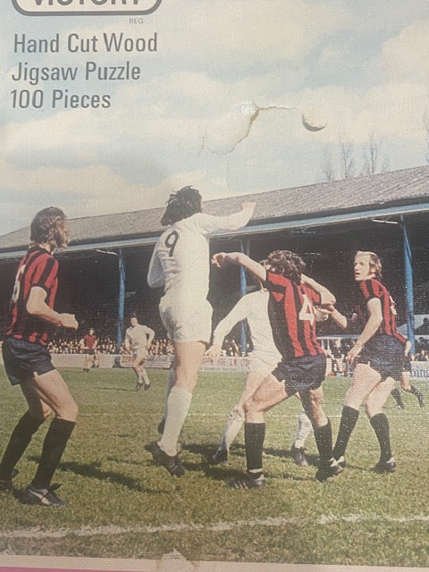 VICTORY AFC Bournemouth Dean Court Hand Cut 100 Piece Wooden Football Jigsaw Puzzle