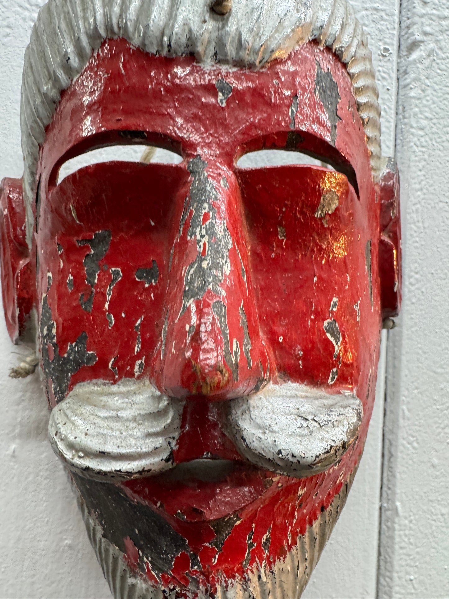 VERY EARLY Mexican Moro Dance Mask – Hand-Carved Wood, Red & Silver – Exceptional Beard Detail (23 x 23 cm)
