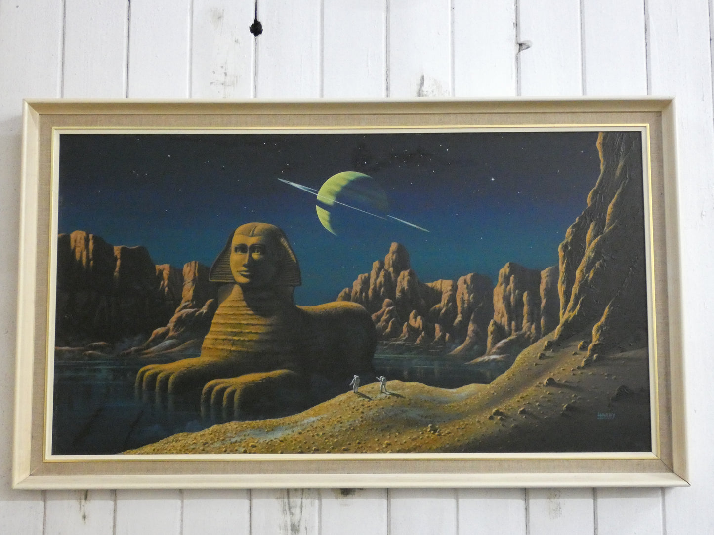“Sci-Fi Sphinx by David A. Hardy – Vintage 1970s Space Art Print (100 × 58.8 cm) | Surreal Ringed Planet Landscape”