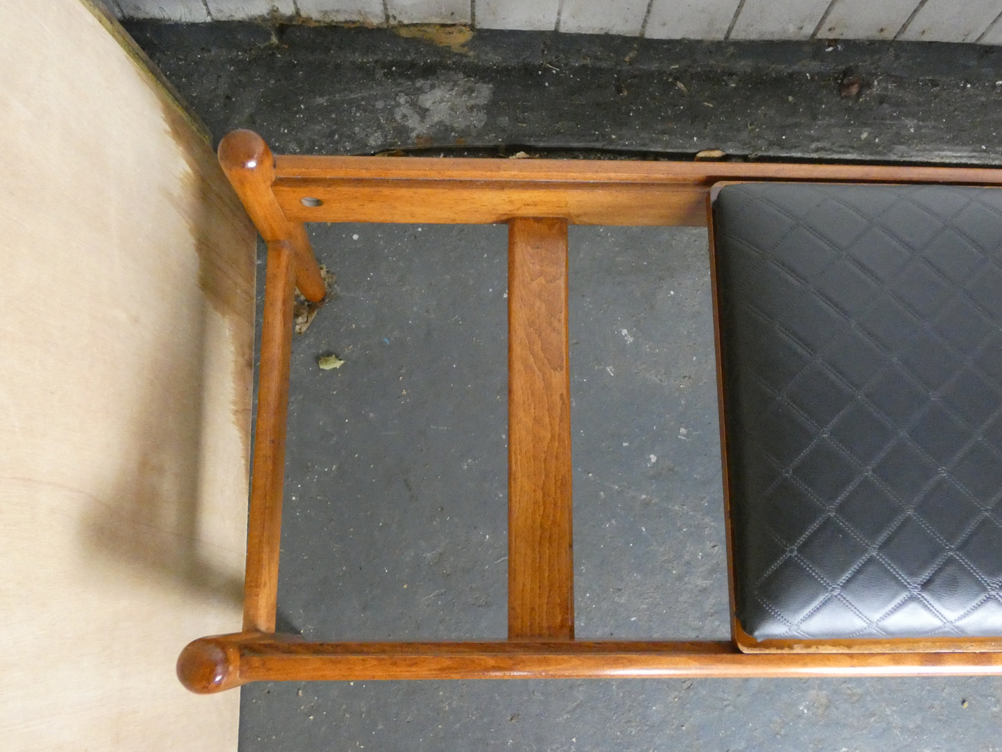 Mid-Century Teak Coffee Table / Bench with Jacqueline Groag Cityscape Design – Reupholstered Seat Pads