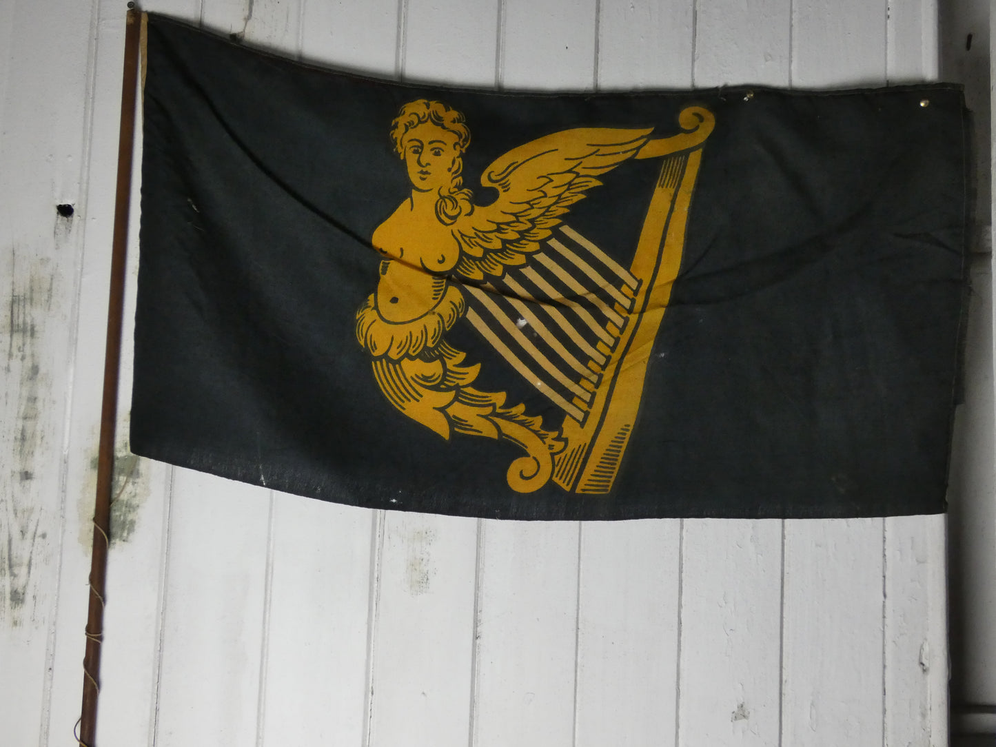 Vintage “Winged-Maiden” Harp Flag – Historical Irish Symbol on Wooden Staff,