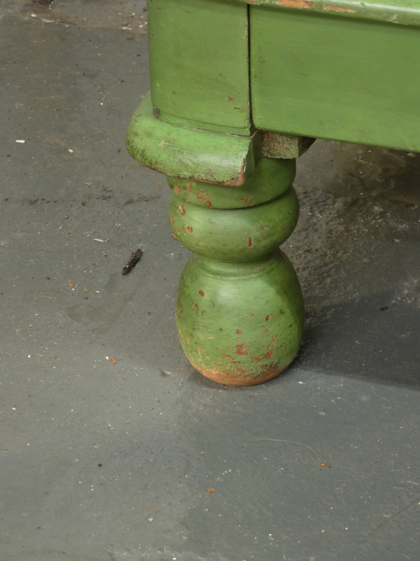 Stunning  Green Chest of Drawers with Bakelite Handles – Vintage Patina  1950s