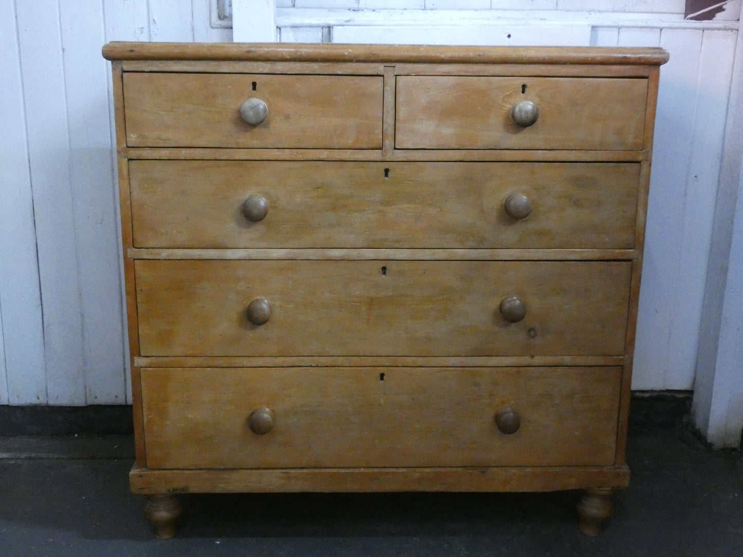 Victorian Chest of Drawers c.1890 – Antique Solid Wood 4 Drawer Cabinet – Original Character Storage