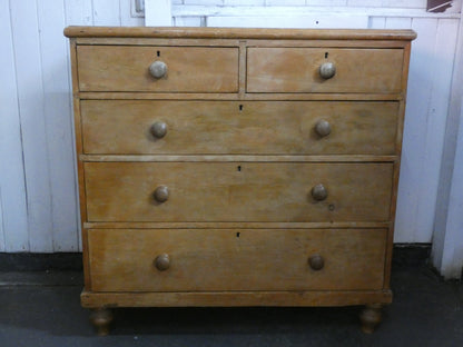 Victorian Chest of Drawers c.1890 – Antique Solid Wood 4 Drawer Cabinet – Original Character Storage