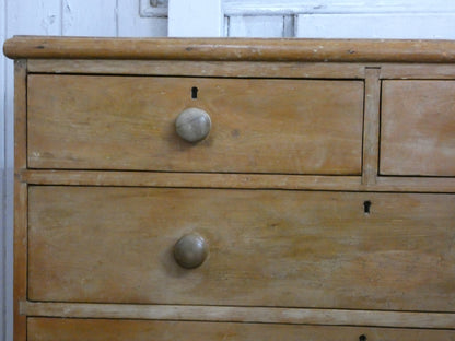 Victorian Chest of Drawers c.1890 – Antique Solid Wood 4 Drawer Cabinet – Original Character Storage