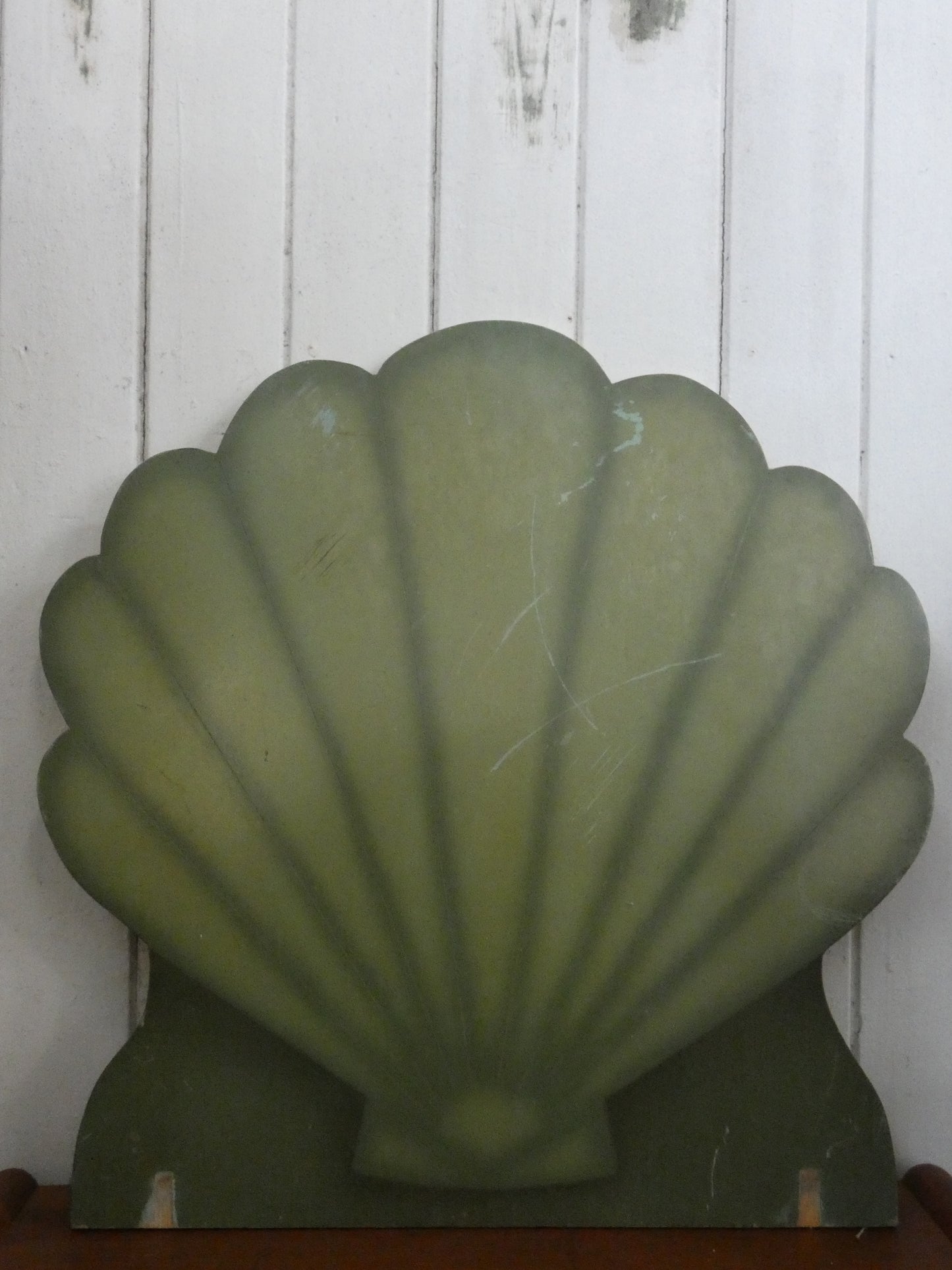 Vintage Shell Petrol Advertising Sign – Retro Garage Wall Decor – Industrial wooden Style
