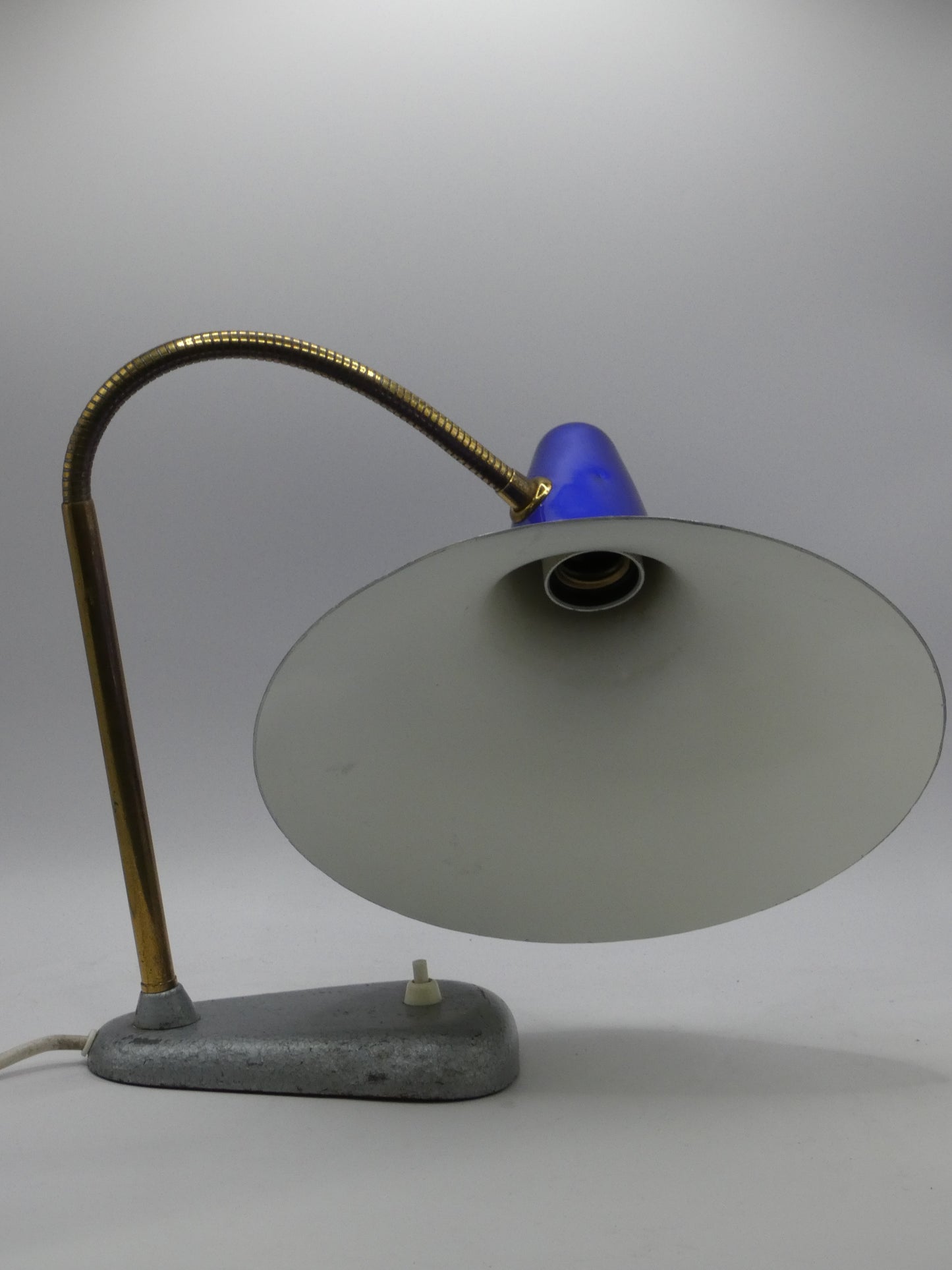 Vintage Mid-Century Modern Gooseneck Desk Lamp – Fully Tested – Adjustable Brass Arm & Metal Shade