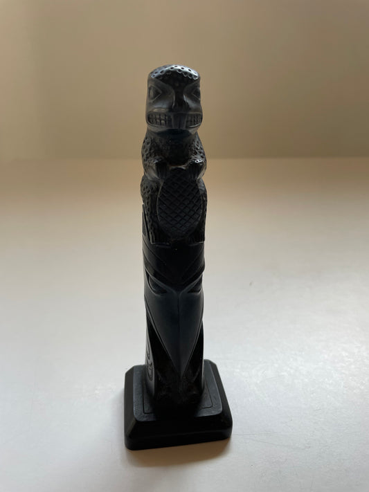 Black Boma lizard totem pole style ornament Tiki