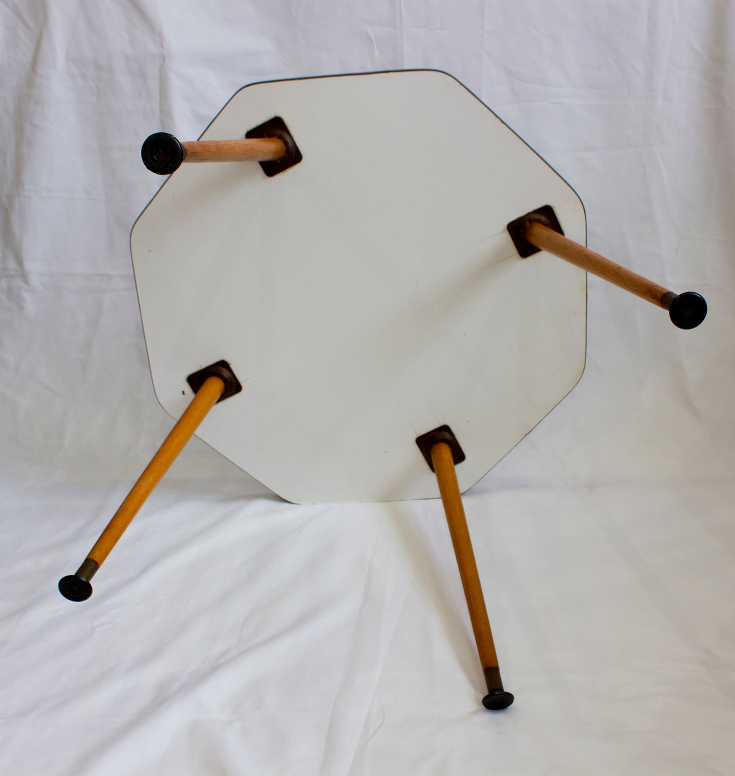 Octagon Table 60s