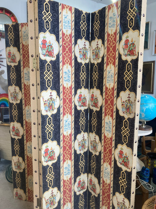 Oriental fabric lounge screen - Stunning ......